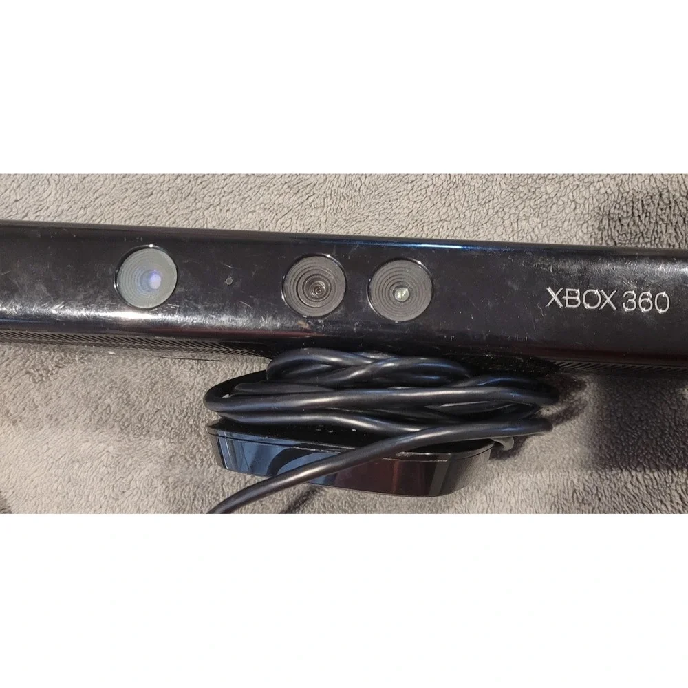 Xbox 360 Kinect Sensor With 2 Games Included Kinect Adventures &Dance Central